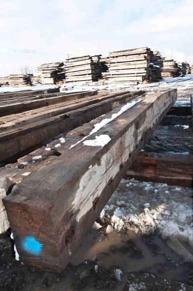 BC 87065--9 x 18 x 25' Hand-Hewn Oak (Swing Beam--Varies in height of timber through length of piece)
