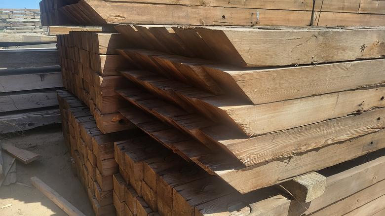 6 x 8 x 12' WeatheredBlend Timbers (From Mira Loma)