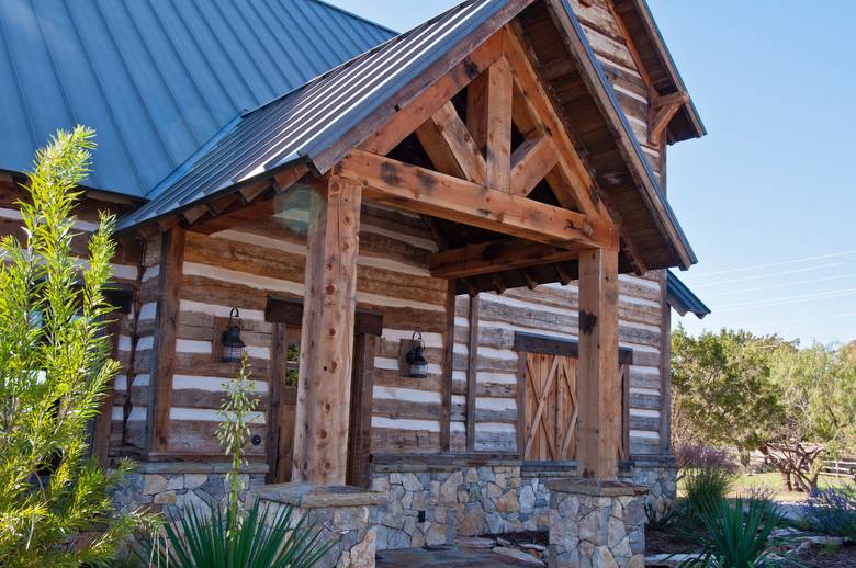 Hand Hewn Skins on Texas Cabins