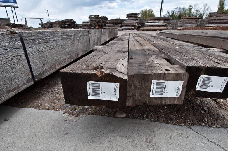 bc# 101369 - 6x10 x 25' DF Weathered Timbers - 125.00 bf