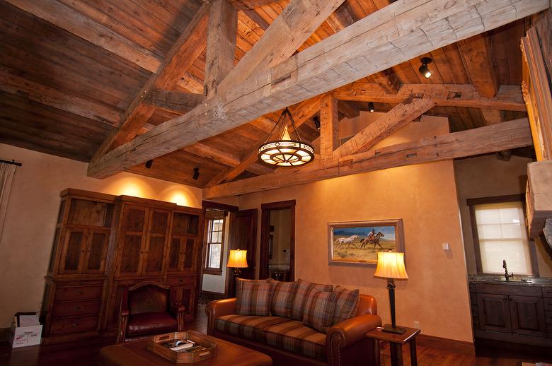 Photo 32386 HandHewn Timbers & Fireplace Mantel Driggs, Idaho