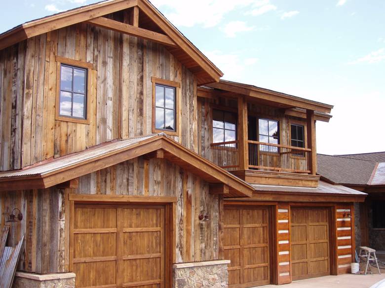 Barnwood Siding Mixed Brown and Gray / Note the wide range of colors and tones