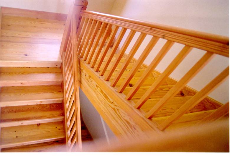 Heart Pine Staircase / Reclaimed Classic Heart Pine Stair Treads and Risers