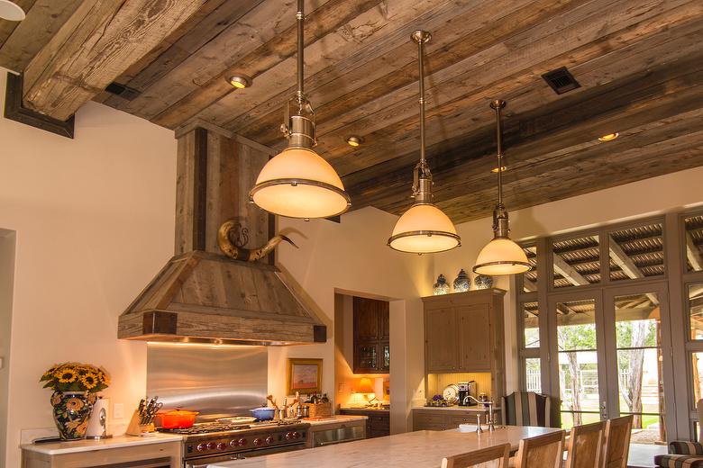 Mixed Spiegel SYP Weathered and NatureAged Weathered Barnwood Ceiling