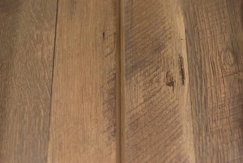 Close-up antique oak (skipped) flooring / Close up