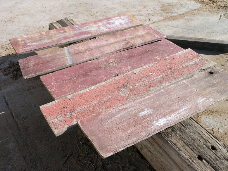 Faded Red Barnwood / 1x12 x 4