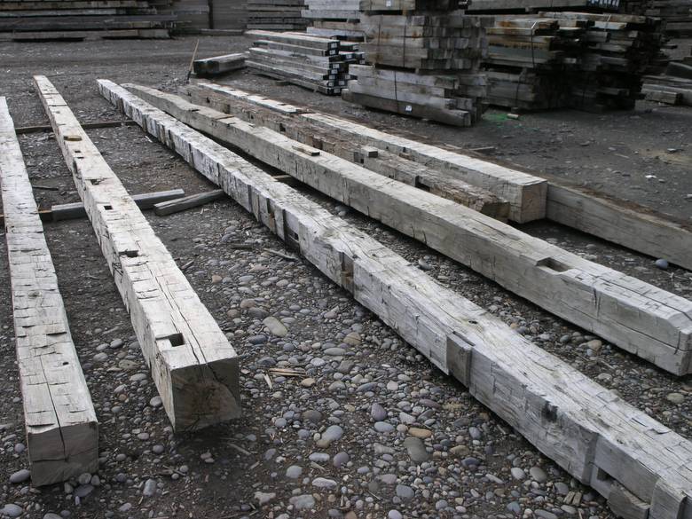 Oak Hand Hewn Timbers / long hand hewn timbers