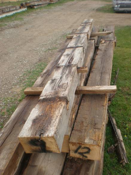 Bellevue, Ohio Bank Barn Upright Posts / 8x12 - 9x13 Posts (18-19' long)