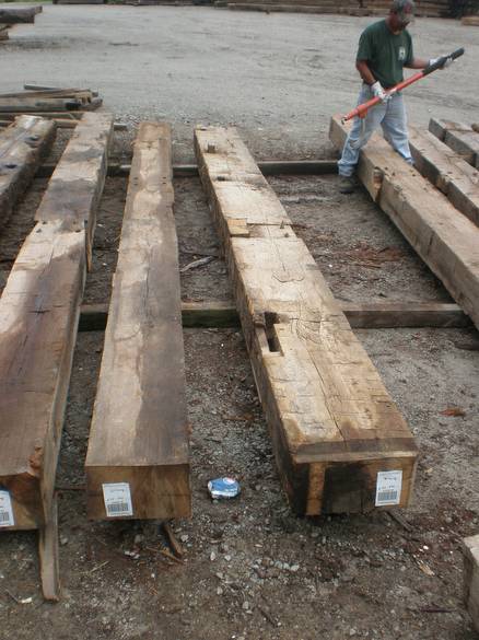 Oak Hand Hewn Timber 8x15 x 16' / Barcode 108952