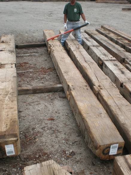 Oak Hand Hewn Timber 8x12 x 18' / Barcode 108951