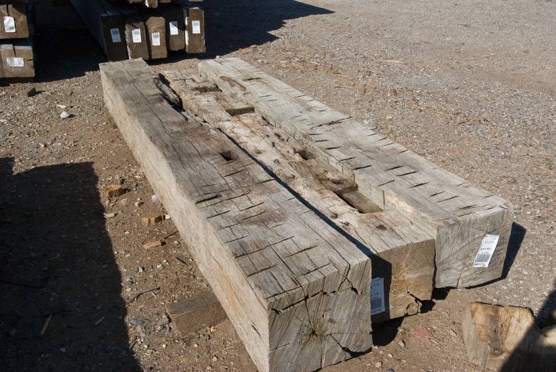 Hand-Hewn Oak / Hewn Oak Timbers