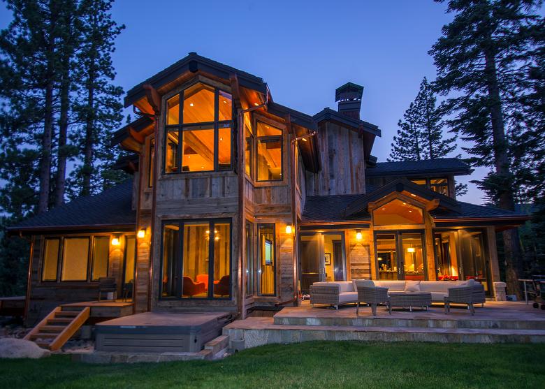 WeatheredBlend Mixed Brown/Gray Barnwood