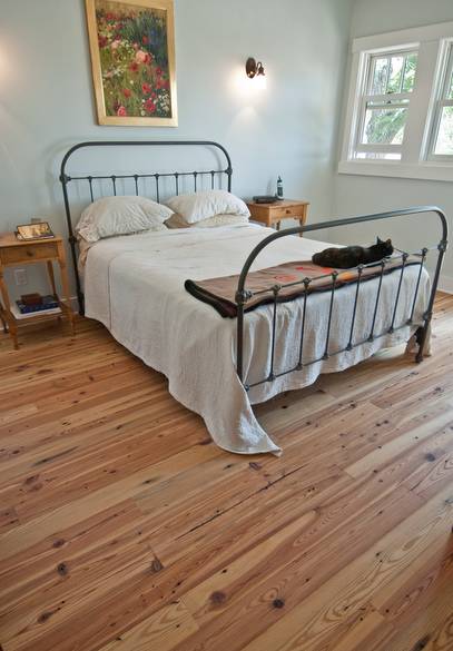 Spiegel's Southern Yellow Pine Flooring / 4 3/4