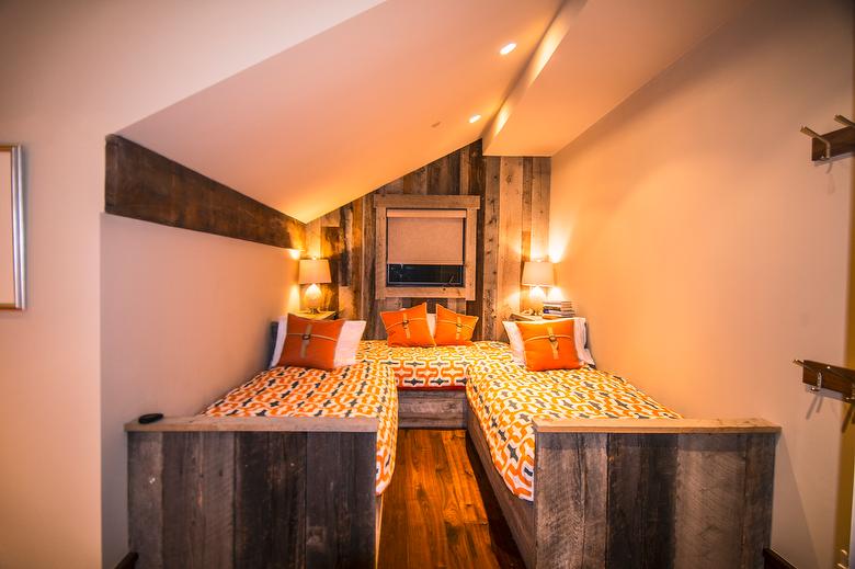 WeatheredBlend Mixed Brown/Gray Barnwood