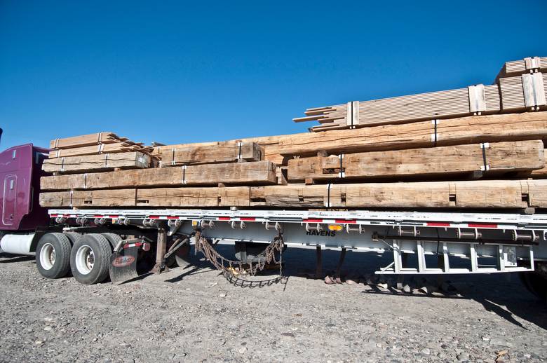 Large Hand-Hewn Timbers / Large Hand-Hewn Timbers