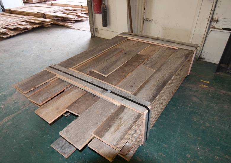 7" Gray Barnwood T &  G Floor / 7" Gray Barnwood Flooring