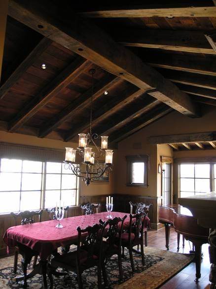 Willamette / Picklewood timbers / Dining room