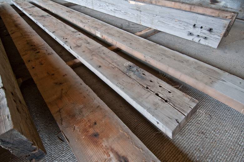 4 x 13 Weathered Smooth DF (Close-Up)