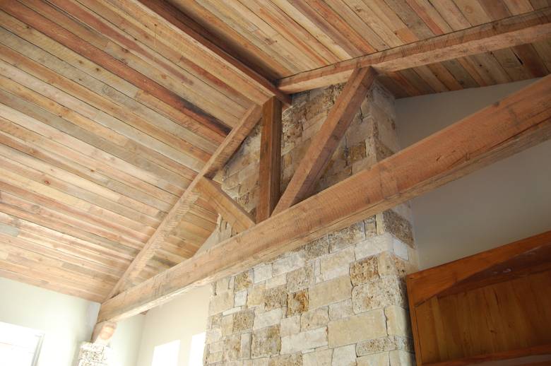 TWII Timber Trusses and TWII Resawn Slab Ceiling