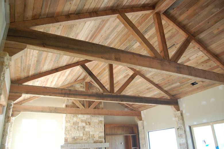 TWII Timber Trusses and TWII Resawn Slab Ceiling