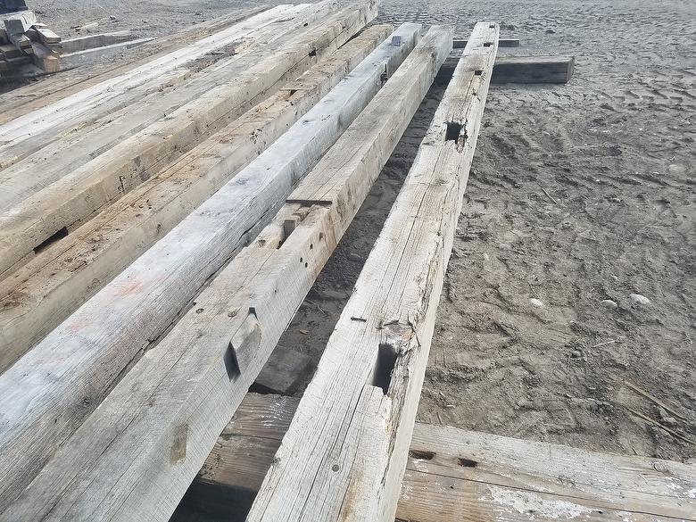 left to right:  19', 20', 20', 20'
