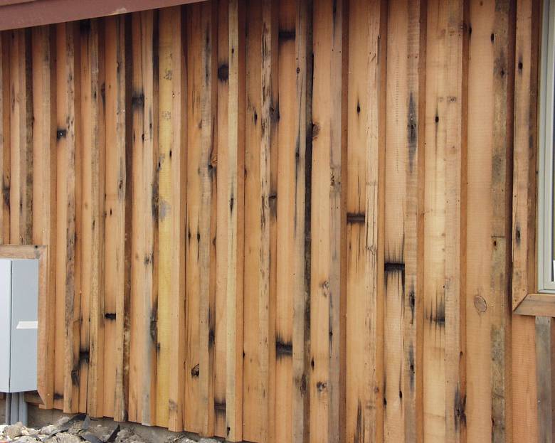 Photo #1386 - Trestle Redwood Siding / Board and Batten 