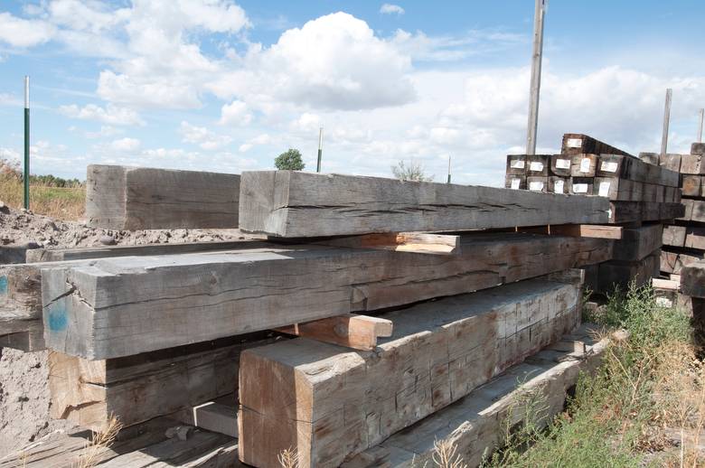 8 x 8 x 14' weathered oak--if one cut face is ok this is an option