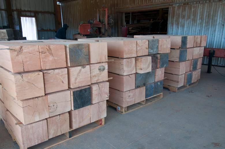 9 x 9 1/2 x 21" DF Band-Sawn Timber Blocks.