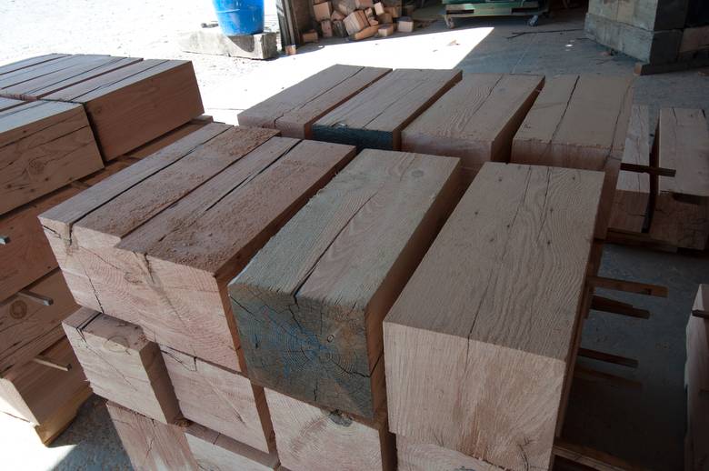 9 x 9 1/2 DF Band-Sawn Timber Blocks (Top View)