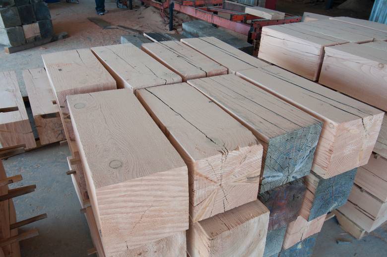 9 x 9 1/2 DF Band-Sawn Timber Blocks (Top View)