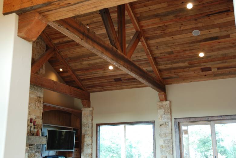 TWII Circlesawn Timbers and Resawn Slab Ceiling