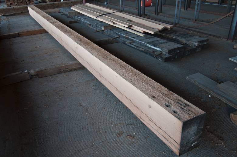 8 x 12 DF Band-Sawn Timber