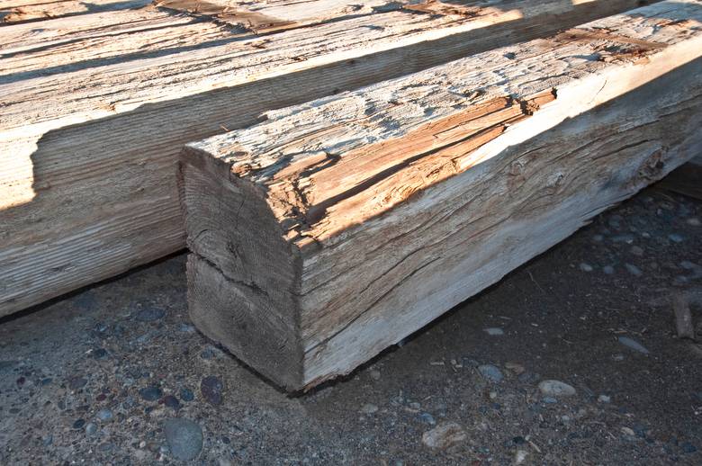 10x12 Willamette Weathered DF Timbers (See Worn Face--Typical especially on one end of this source)