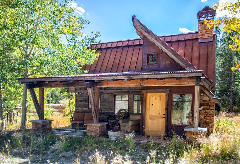 Antique Barnwood Siding and NatureAged Trim 