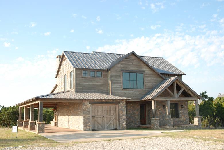 TWII Weathered Timbers, Barnwood Rafters and Coverboard Siding