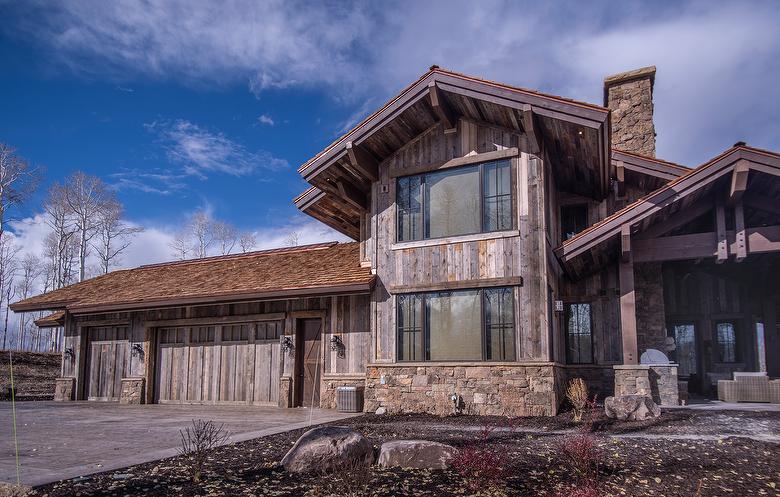 Antique Gray Barnwood (Corral Board) Siding