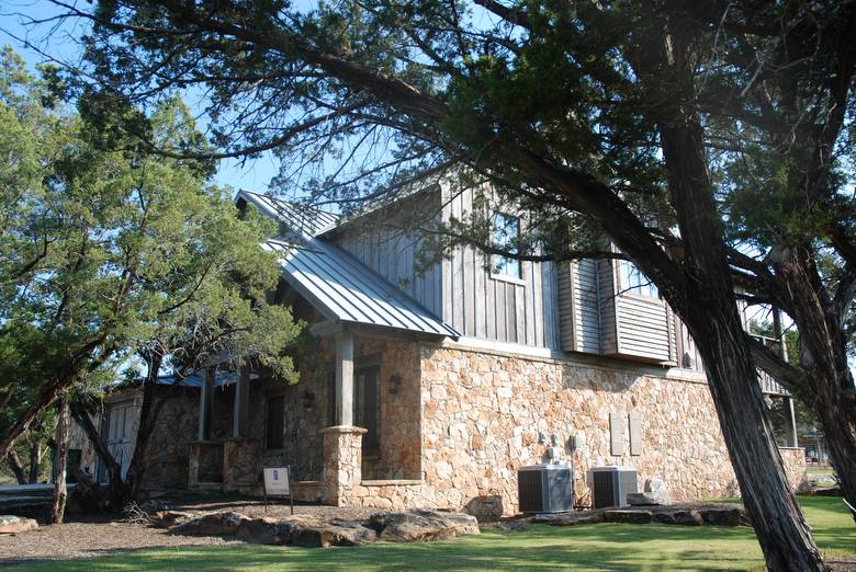 Texas Residence with Coverboard, Timbers and Skins