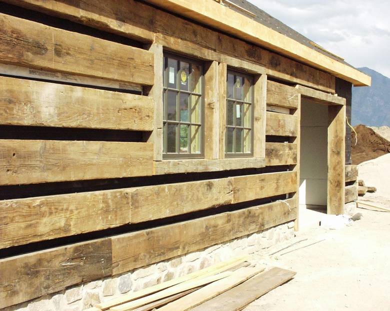 Utah Workshop Siding / 6x14 Weathered Timber Siding