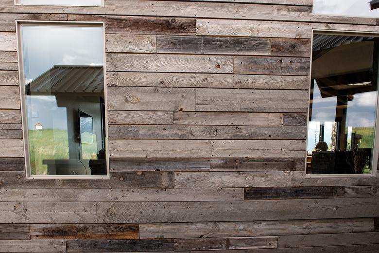 WeatheredBlend Siding (30% Antique Redwood Barnwood and 70% NatureAged)