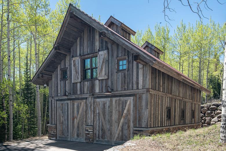 Barnwood Lumber, Hand-Hewn Timbers, and Weathered Timbers