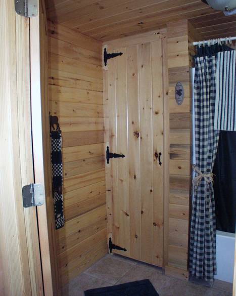 White Pine Lumber / White/Red Pine Paneling