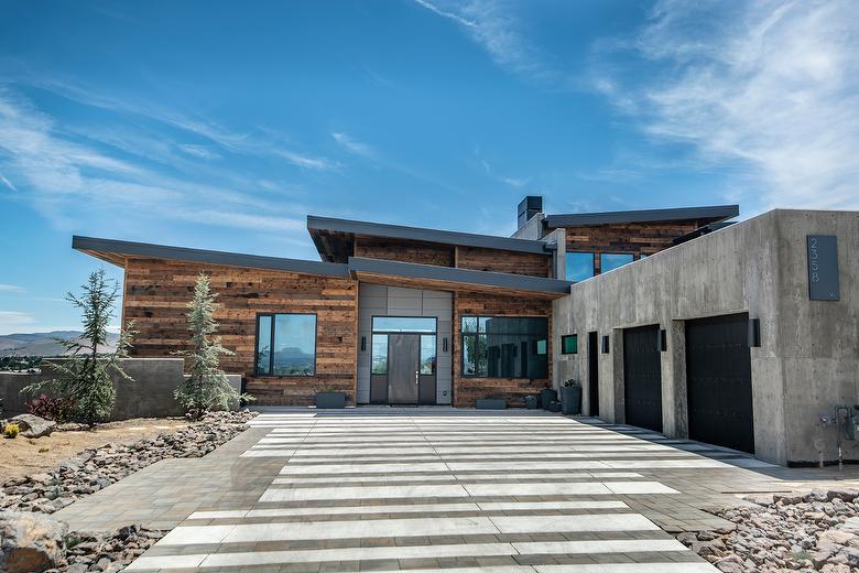 WeatheredBlend Brown Barnwood Siding (Mix of Antique Brown and Harbor Fir)