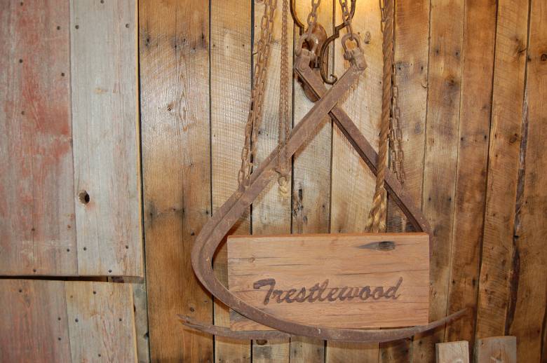 Trestlewood Redwood Sign
