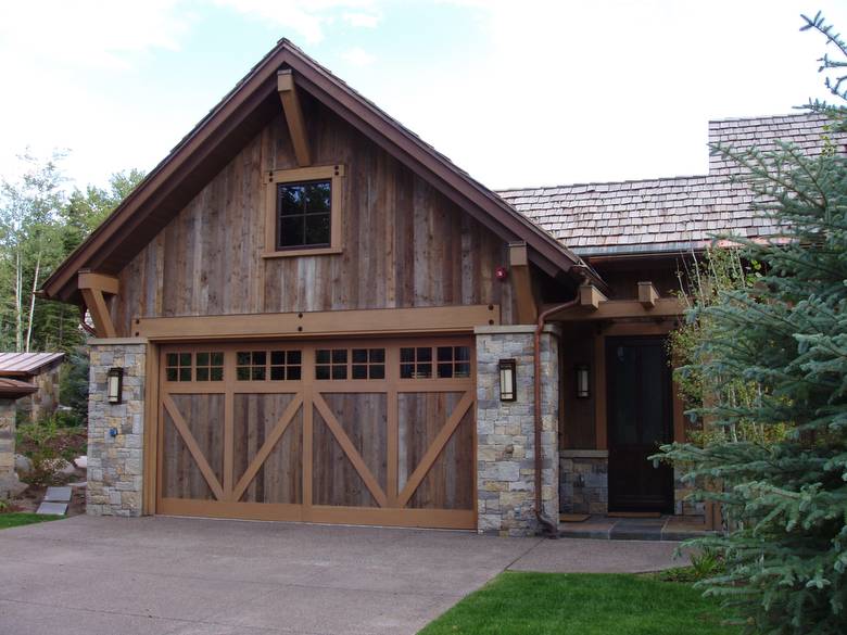 Antique Brown Shiplap Siding