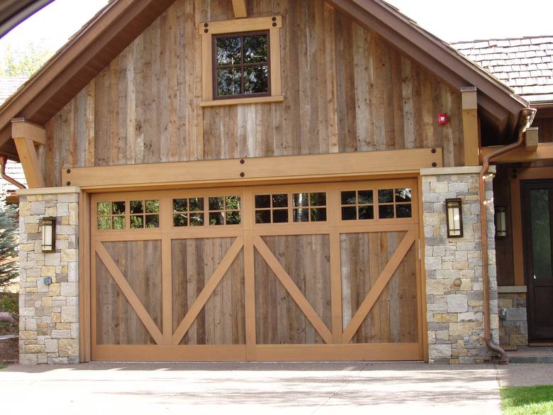 Antique Brown Shiplap Siding