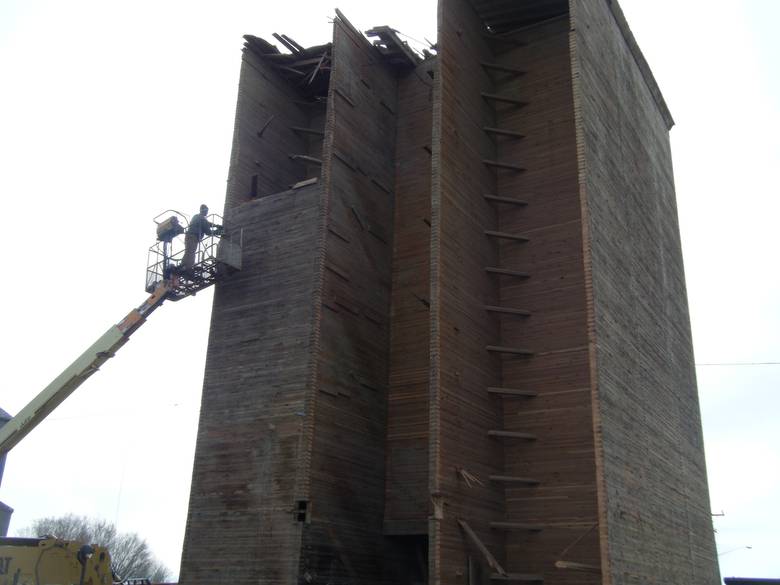 Grain Elevator Deconstruction