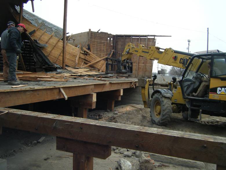 Grain Elevator Deconstruction