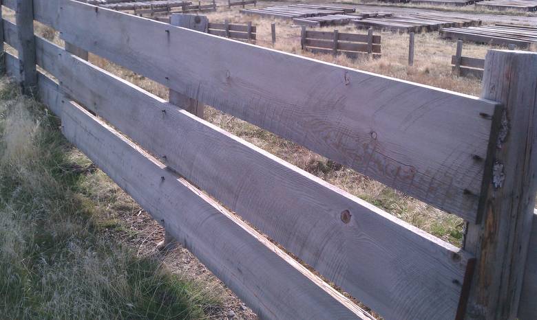 1.5 x 12 Gray/Brown Fencing Material