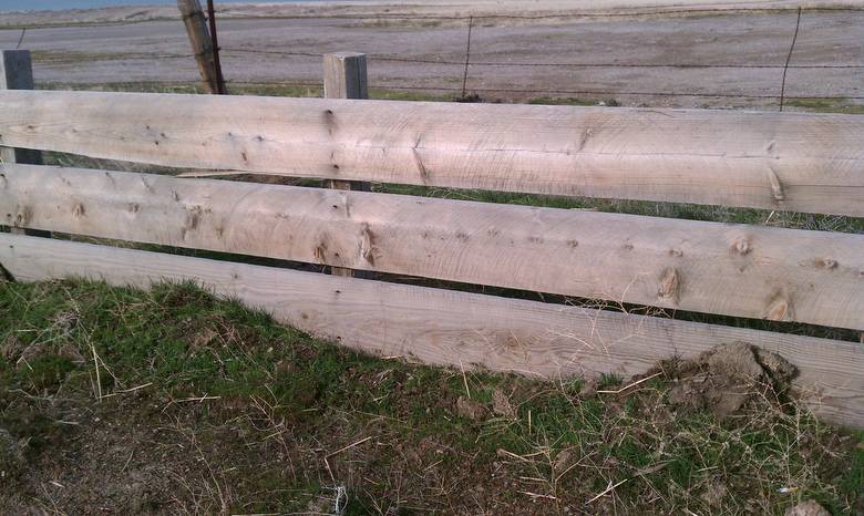 1.5 x 12 Gray/Brown Fencing Material