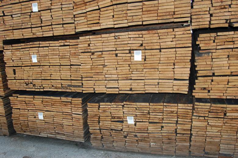 Oak Fencing ready to be loaded in shipping containers
